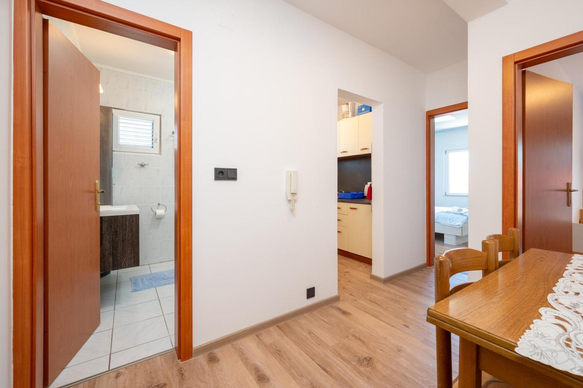 Apartments Zdravko Трогир Номер фото