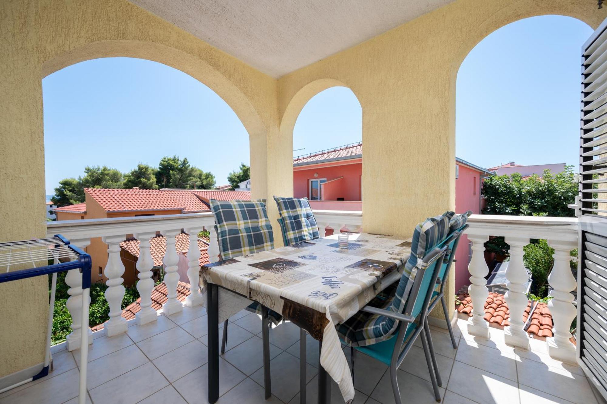 Apartments Zdravko Трогир Экстерьер фото